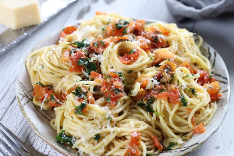 How To Make Incredibly Simple Tomato Caper Pasta