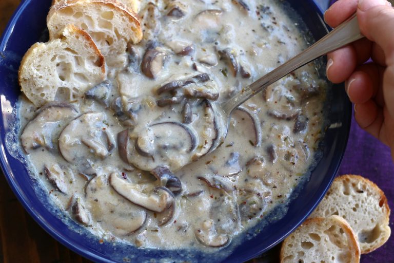 Simple Homemade Cream of Mushroom Soup